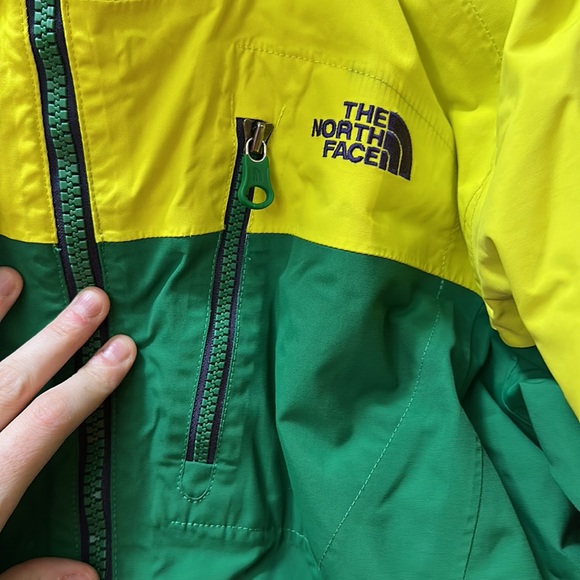 The north face jacket - Picture 2 of 16